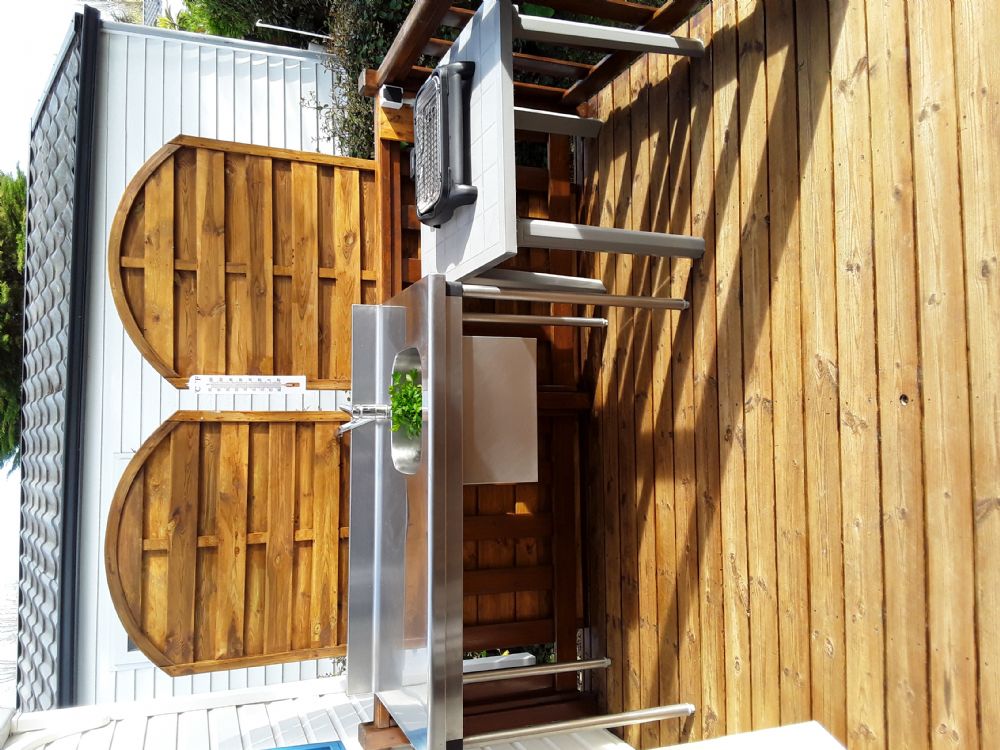 Terrasse avec �vier ext�rieur 