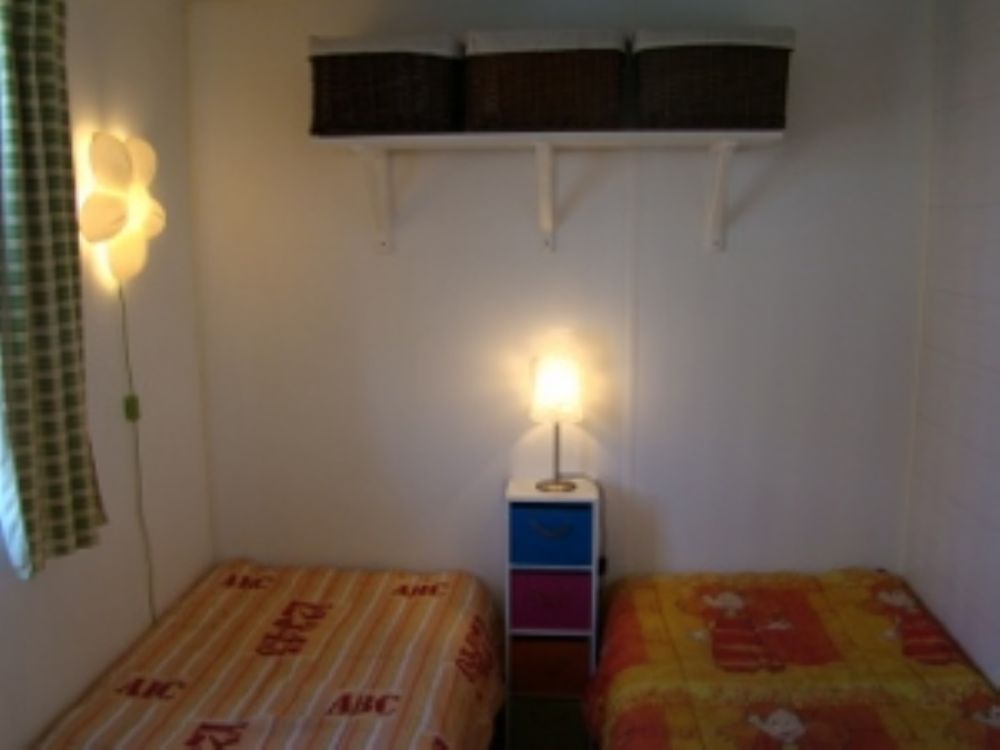 Chambre 2 lits simples